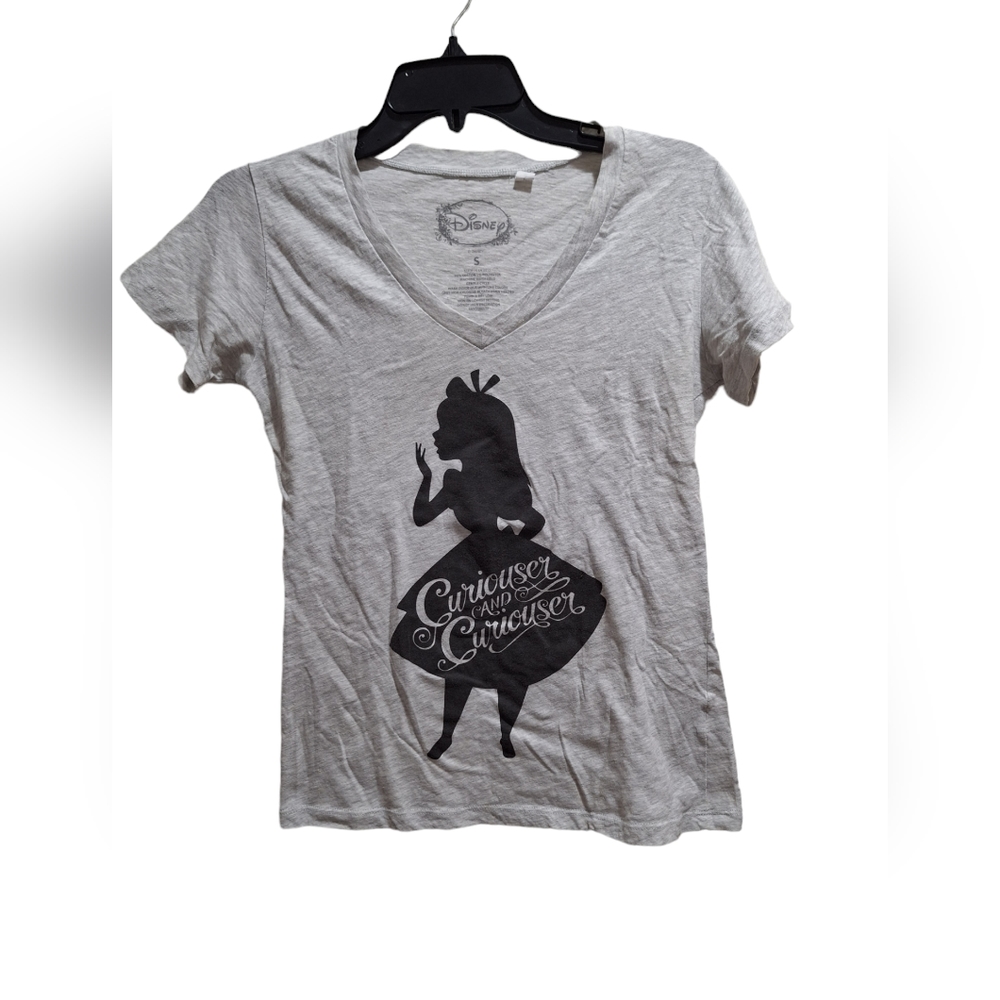 Disney Alice in Wonderland Curiouser & Curiouser Gray T-Shirt Junior's Small GUC